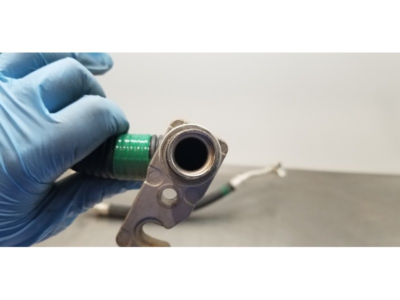 Recambio de tubos aire acondicionado para toyota rav 4 advance referencia OEM IAM 8870742130  