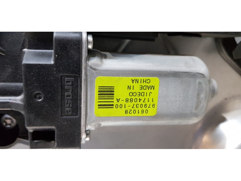 Recambio de elevalunas delantero derecho para volvo c30 1.6 d kinetic referencia OEM IAM 8679979   Recambio de elevalunas delantero derecho para volvo c30 1.6 d kinetic referencia OEM IAM 8679979