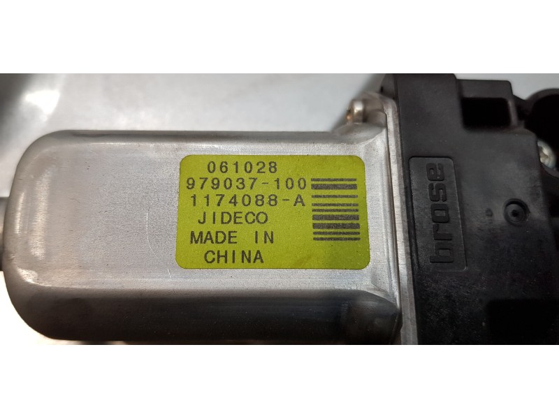 Recambio de elevalunas delantero derecho para volvo c30 1.6 d kinetic referencia OEM IAM 8679979   Recambio de elevalunas delantero derecho para volvo c30 1.6 d kinetic referencia OEM IAM 8679979