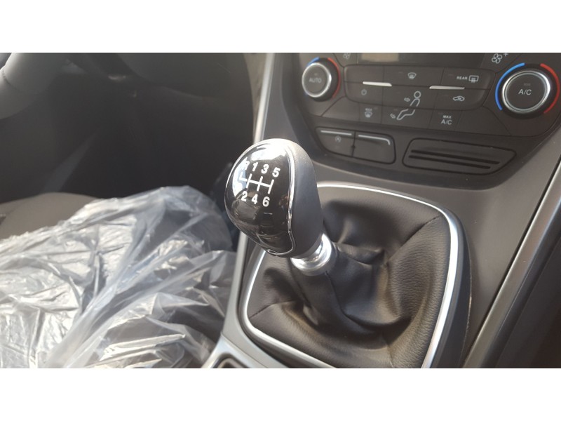 ford kuga (cbs) del año 2015