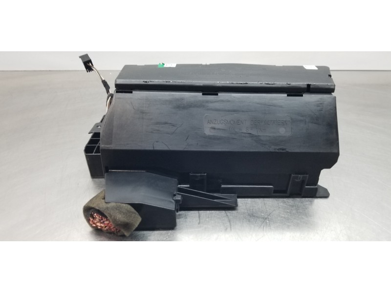 Recambio de caja reles / fusibles para mercedes clase b (w245) 180 cdi (245.207) referencia OEM IAM 1695451740  