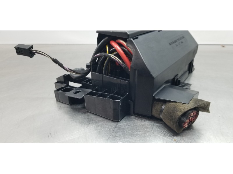 Recambio de caja reles / fusibles para mercedes clase b (w245) 180 cdi (245.207) referencia OEM IAM 1695451740  