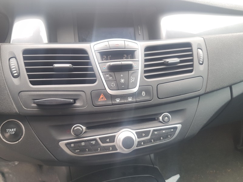 renault laguna iii del año 2009