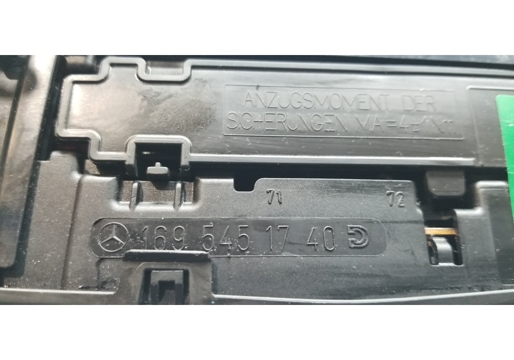 Recambio de caja reles / fusibles para mercedes clase b (w245) 180 cdi (245.207) referencia OEM IAM 1695451740  