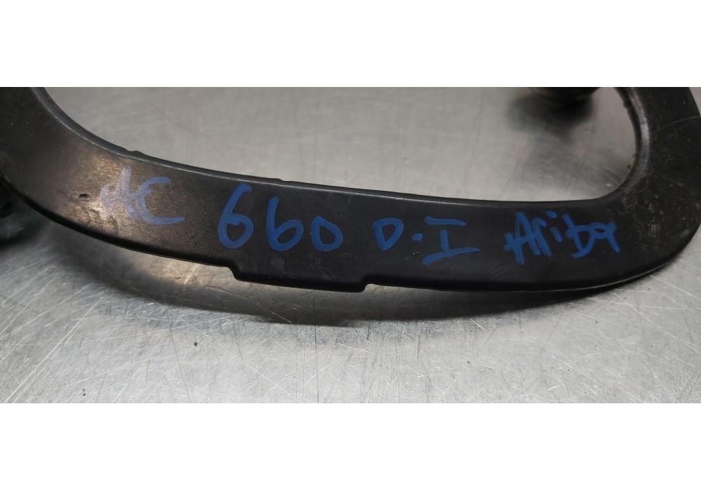 Recambio de soporte / guia puerta corredera para peugeot 1007 sport referencia OEM IAM 9033Q1  