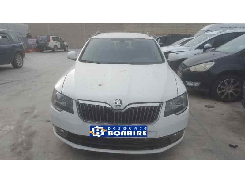 skoda superb combi (3t5) del año 2015