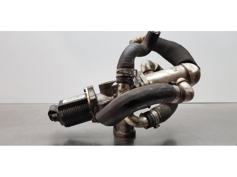 Recambio de valvula egr para opel corsa d cosmo referencia OEM IAM 55204941  