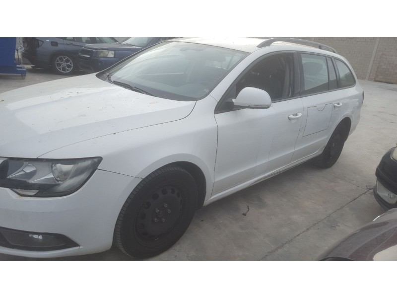 skoda superb combi (3t5) del año 2015