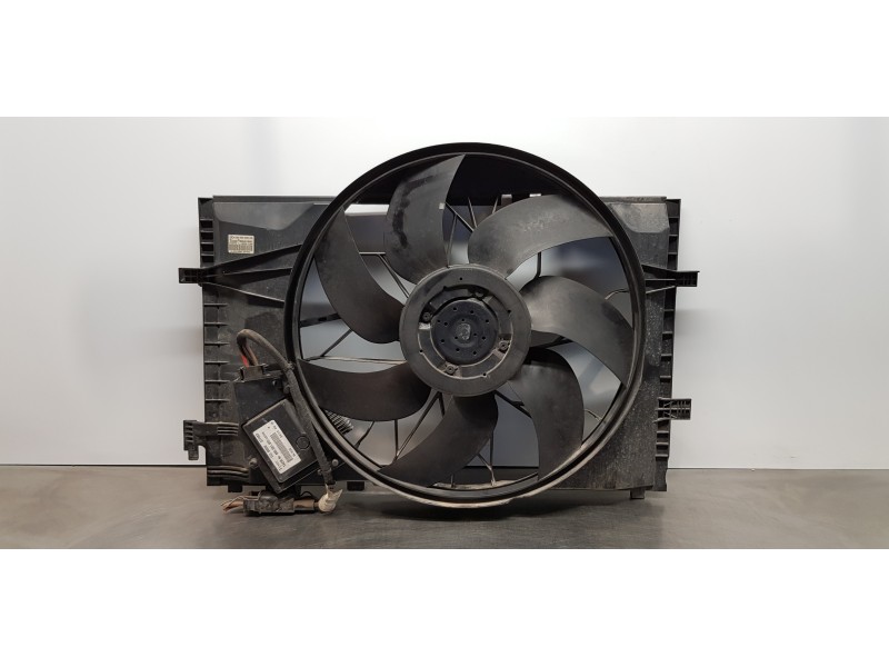 Recambio de electroventilador para mercedes clase c (w203) berlina 180 compressor (203.046) referencia OEM IAM A2035000293   Recambio de electroventilador para mercedes clase c (w203) berlina 180 compressor (203.046) referencia OEM IAM A2035000293