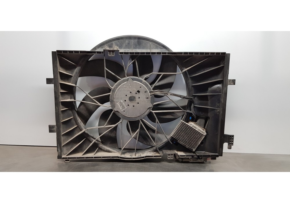 Recambio de electroventilador para mercedes clase c (w203) berlina 180 compressor (203.046) referencia OEM IAM A2035000293   Recambio de electroventilador para mercedes clase c (w203) berlina 180 compressor (203.046) referencia OEM IAM A2035000293