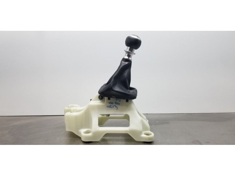 Recambio de palanca cambio para hyundai tucson tecno sky referencia OEM IAM 43700N7120NNB  