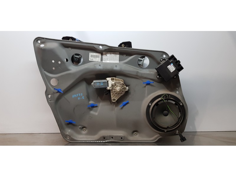 Recambio de elevalunas delantero izquierdo para mercedes clase a (w169) a 170 (169.032) referencia OEM IAM A1697201379  