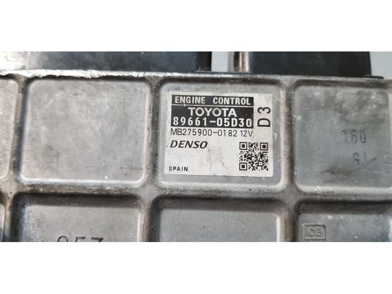 Recambio de centralita motor uce para toyota avensis (t27) advance referencia OEM IAM 8966105D30  