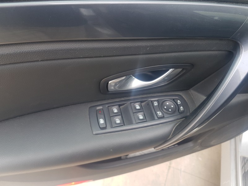 renault laguna iii del año 2009