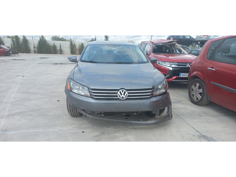 volkswagen passat lim. (362) del año 2012