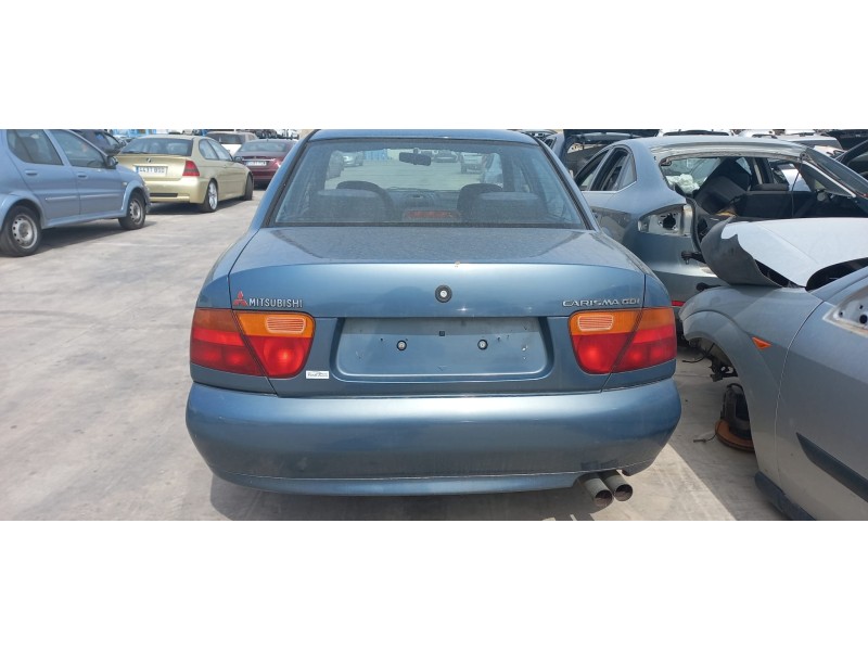 mitsubishi carisma berlina 4 (da0) del año 1999