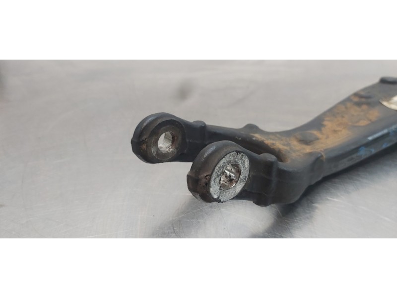 Recambio de brazo suspension inferior delantero izquierdo para peugeot 407 st sport referencia OEM IAM 3520N6   Recambio de brazo suspension inferior delantero izquierdo para peugeot 407 st sport referencia OEM IAM 3520N6