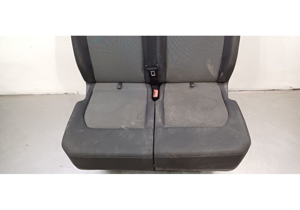 Recambio de asiento delantero derecho para volkswagen crafter kasten (sy) furgón 35 bl ta fwd referencia OEM IAM 2N1881106H  