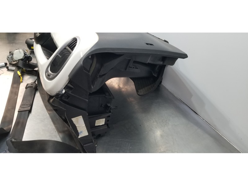 Recambio de kit airbag para fiat 500 l (330) basic referencia OEM IAM 735607023 735612116 51981690 Recambio de kit airbag para fiat 500 l (330) basic referencia OEM IAM 735607023 735612116 51981690