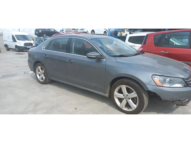 volkswagen passat lim. (362) del año 2012