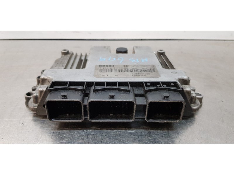 Recambio de centralita motor uce para renault scenic ii grand confort dynamique referencia OEM IAM 8200391966  