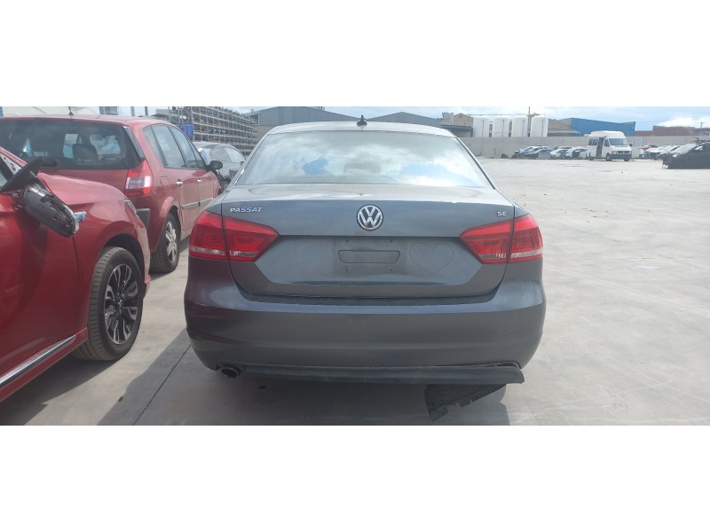 volkswagen passat lim. (362) del año 2012