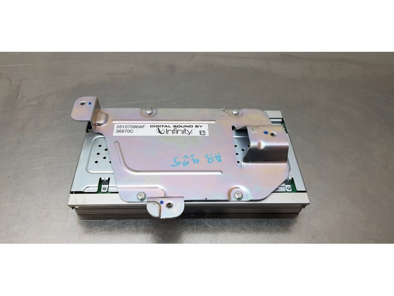 Recambio de modulo electronico para chrysler grand voyager limited referencia OEM IAM 05107086AF  