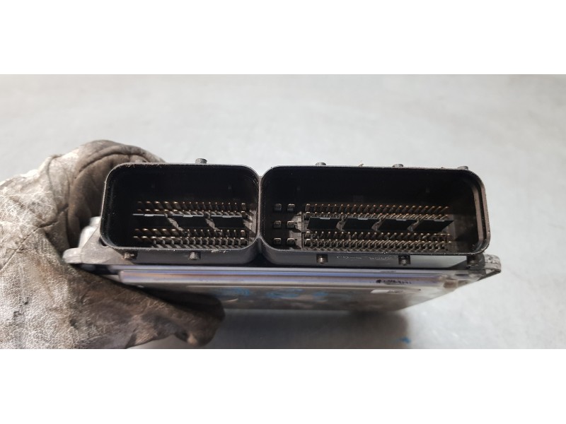 Recambio de centralita motor uce para skoda superb combi (3t5) active referencia OEM IAM 03L906018RT  