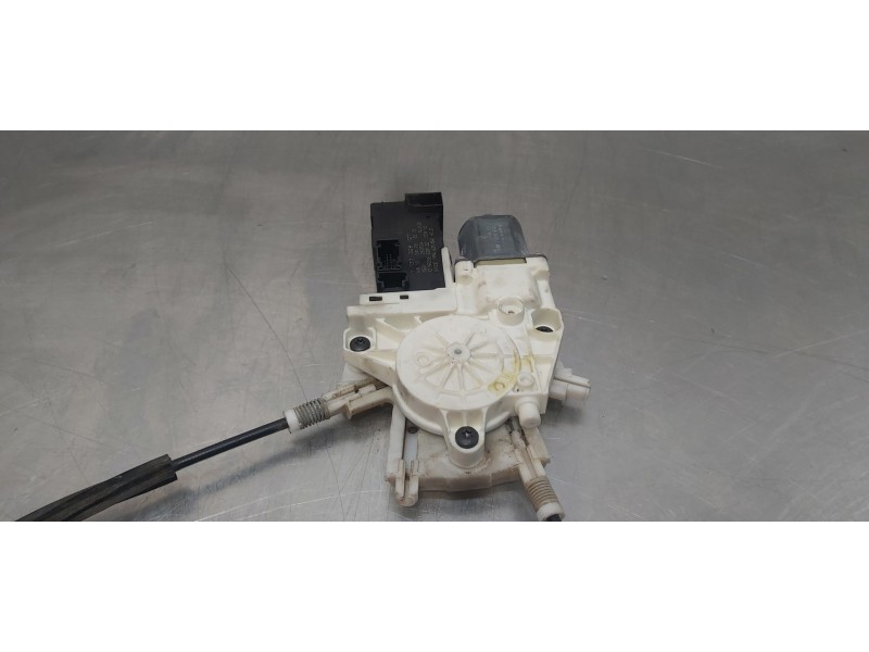 Recambio de elevalunas delantero derecho para peugeot 407 st sport referencia OEM IAM 9222Q4  
