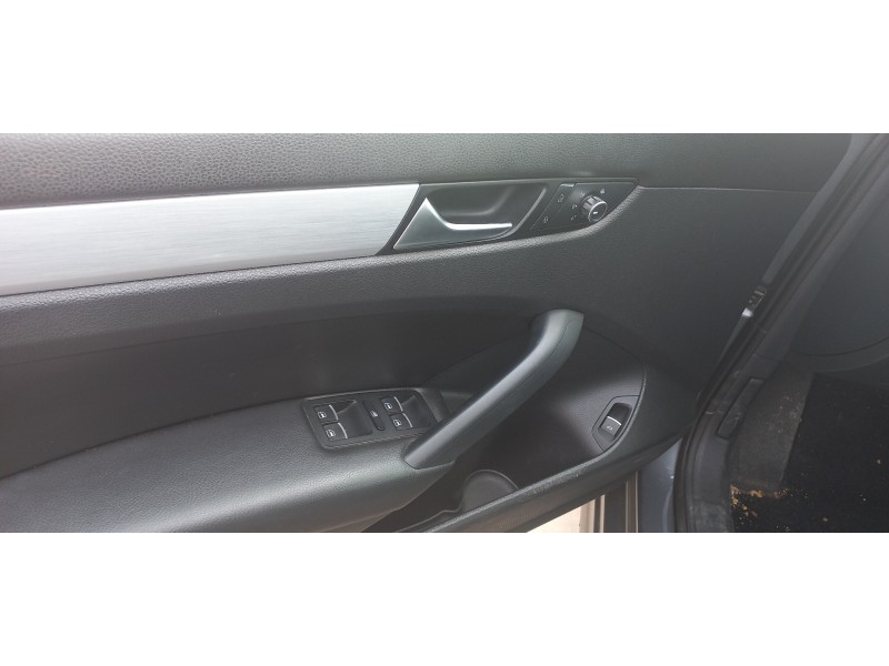 volkswagen passat lim. (362) del año 2012