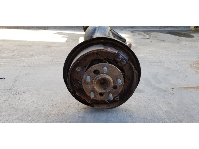 Recambio de puente trasero para nissan serena (c23m) 2.3 lx diesel referencia OEM IAM 430108C801  