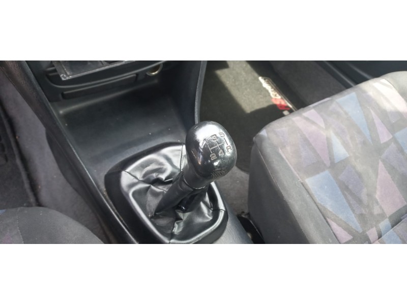 mitsubishi carisma berlina 4 (da0) del año 1999