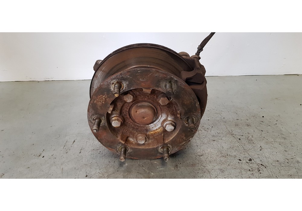 Recambio de mangueta delantera izquierda para mercedes sprinter (w901,w904) caja cerr. 412 d (904.462) referencia OEM IAM 904332