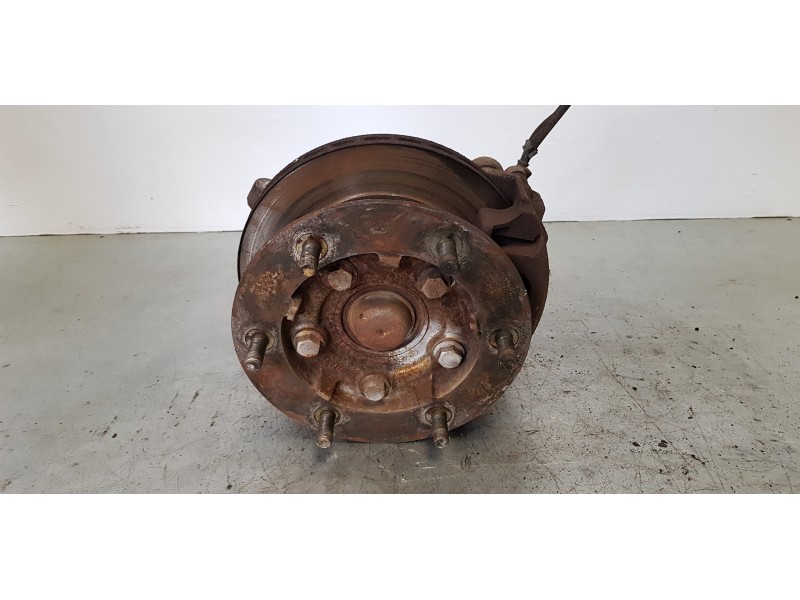 Recambio de mangueta delantera izquierda para mercedes sprinter (w901,w904) caja cerr. 412 d (904.462) referencia OEM IAM 904332