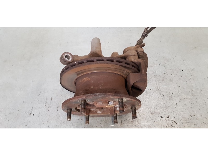 Recambio de mangueta delantera izquierda para mercedes sprinter (w901,w904) caja cerr. 412 d (904.462) referencia OEM IAM 904332