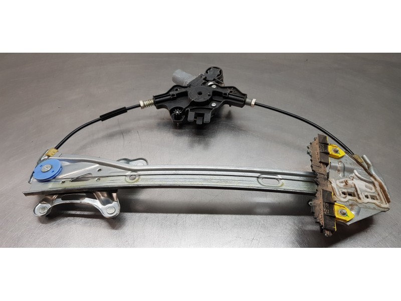 Recambio de elevalunas delantero derecho para toyota corolla (e21) hybrid active referencia OEM IAM 6981002721 8570102090 