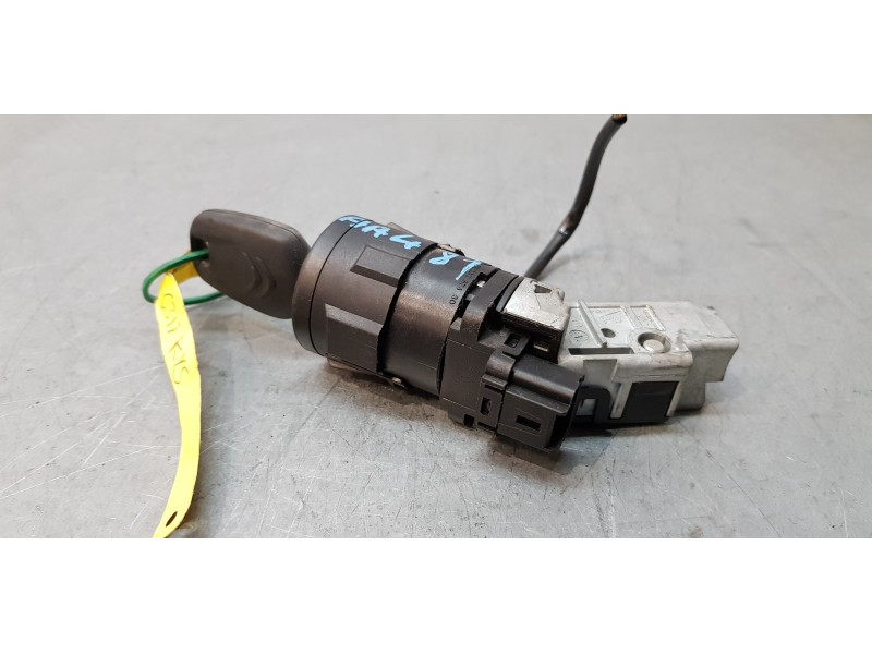 Recambio de antirrobo para citroen c4 cactus origins referencia OEM IAM 9663123380   Recambio de antirrobo para citroen c4 cactus origins referencia OEM IAM 9663123380