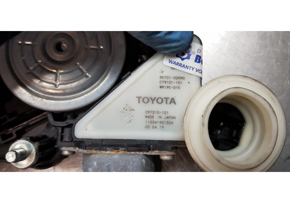 Recambio de elevalunas delantero derecho para toyota corolla (e21) hybrid active referencia OEM IAM 6981002721 8570102090 
