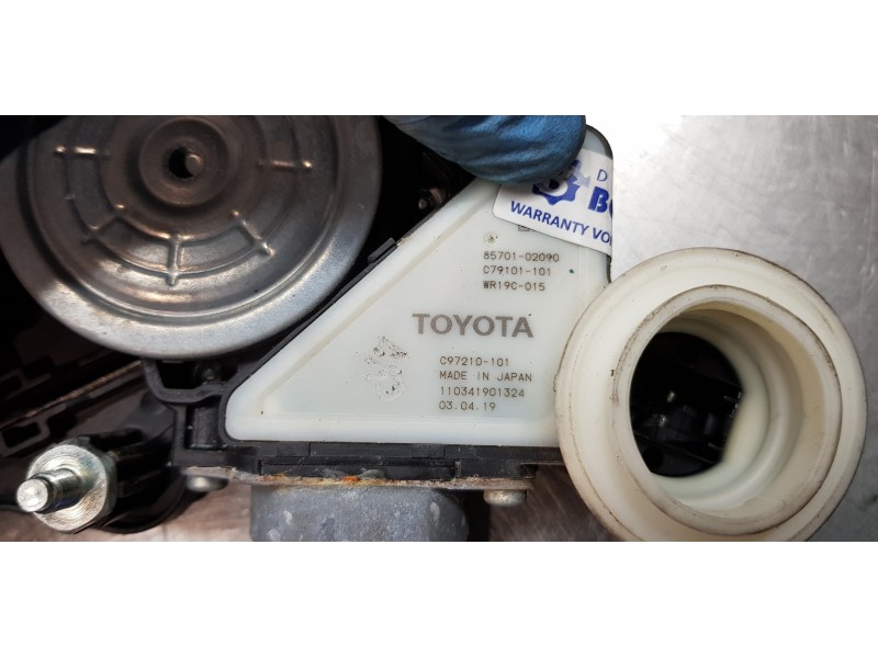 Recambio de elevalunas delantero derecho para toyota corolla (e21) hybrid active referencia OEM IAM 6981002721 8570102090 
