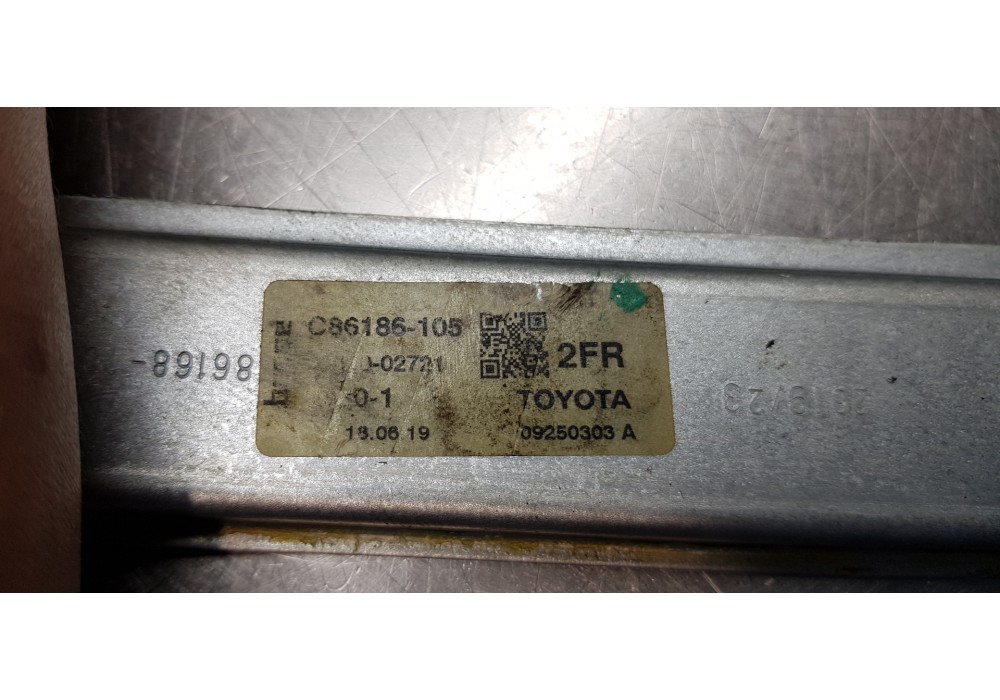 Recambio de elevalunas delantero derecho para toyota corolla (e21) hybrid active referencia OEM IAM 6981002721 8570102090 