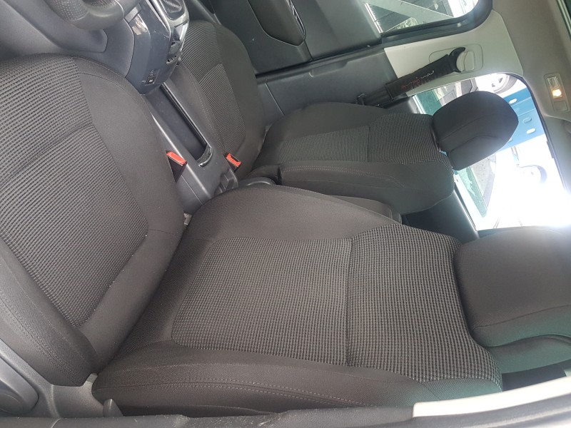 peugeot 5008 del año 2014