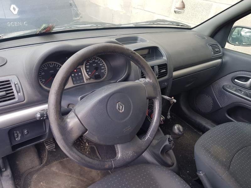 renault clio ii fase ii (b/cb0) del año 2001