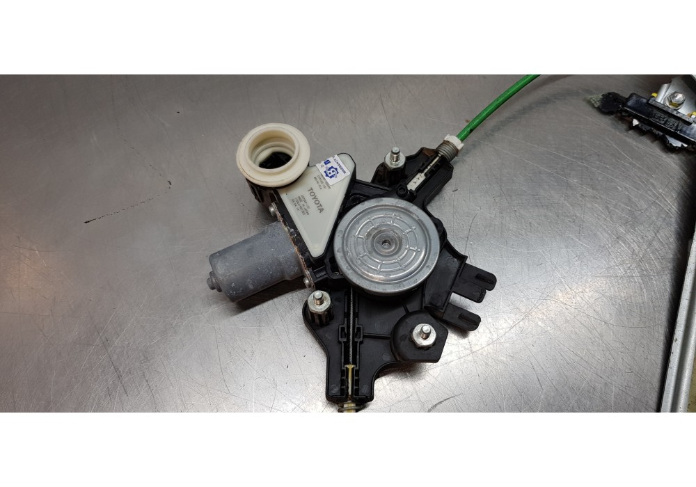 Recambio de elevalunas delantero izquierdo para toyota corolla (e21) hybrid active referencia OEM IAM 6982002741 8570102090 