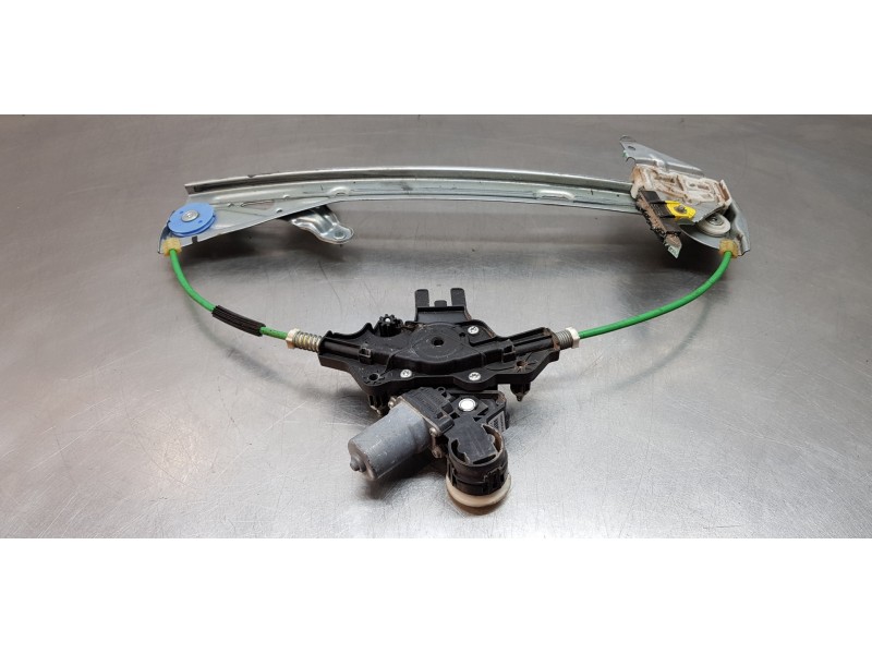 Recambio de elevalunas delantero izquierdo para toyota corolla (e21) hybrid active referencia OEM IAM 6982002741 8570102090 