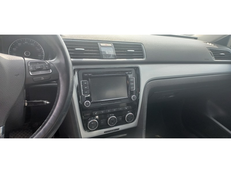 volkswagen passat lim. (362) del año 2012
