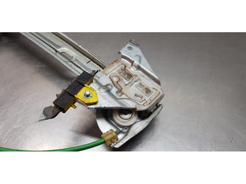 Recambio de elevalunas delantero izquierdo para toyota corolla (e21) hybrid active referencia OEM IAM 6982002741 8570102090 