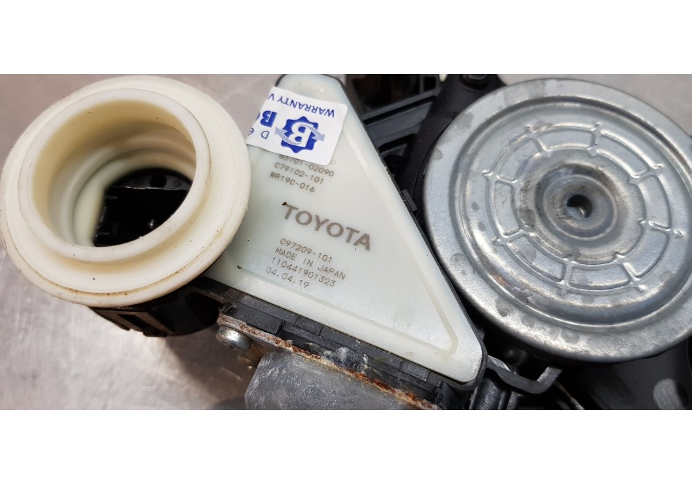 Recambio de elevalunas delantero izquierdo para toyota corolla (e21) hybrid active referencia OEM IAM 6982002741 8570102090 