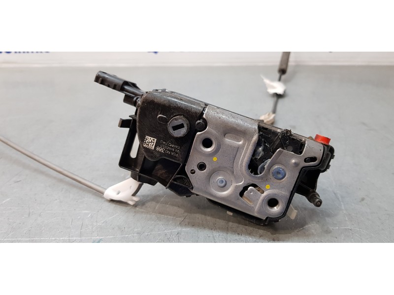 Recambio de cerradura puerta trasera derecha para citroen c4 cactus origins referencia OEM IAM 190388  