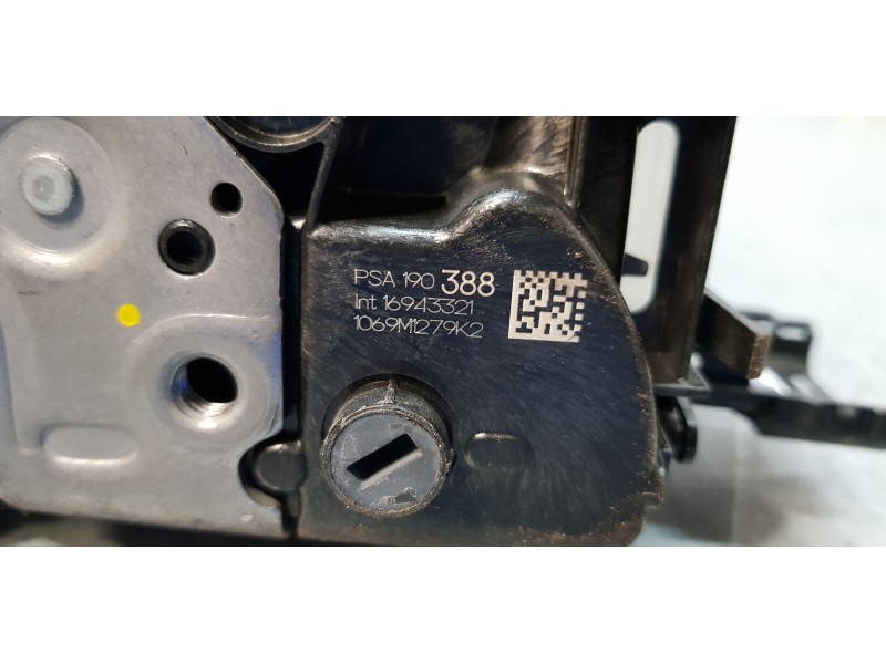 Recambio de cerradura puerta trasera derecha para citroen c4 cactus origins referencia OEM IAM 190388  