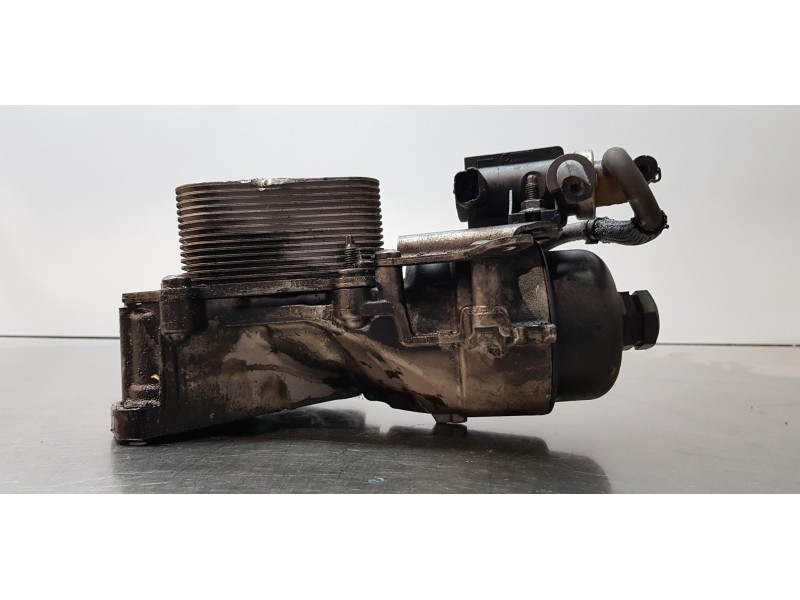Recambio de enfriador aceite motor para peugeot 308 sw envy referencia OEM IAM 1103S7  